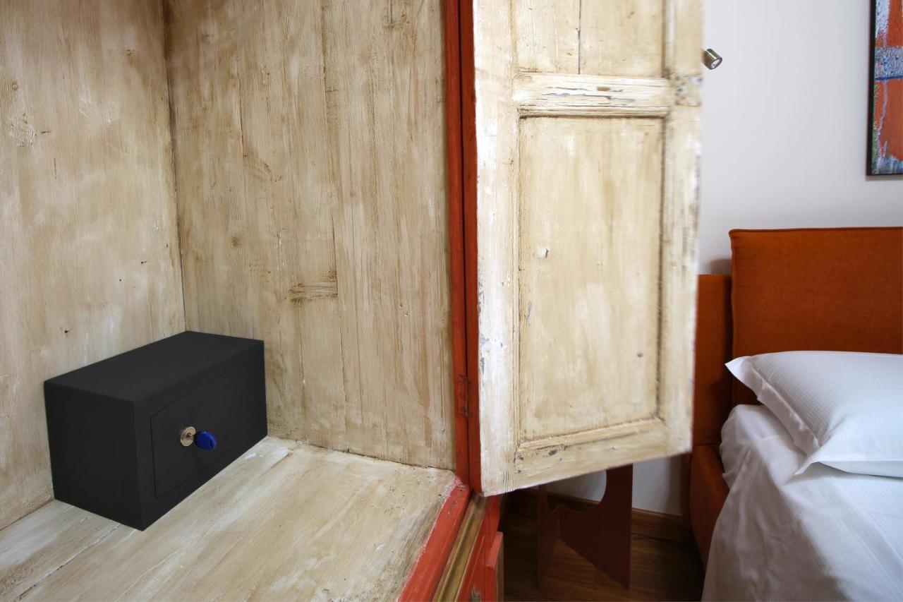 Residenza San Flaviano, Relais Di Charme Bed & Breakfast L'Aquila Bagian luar foto